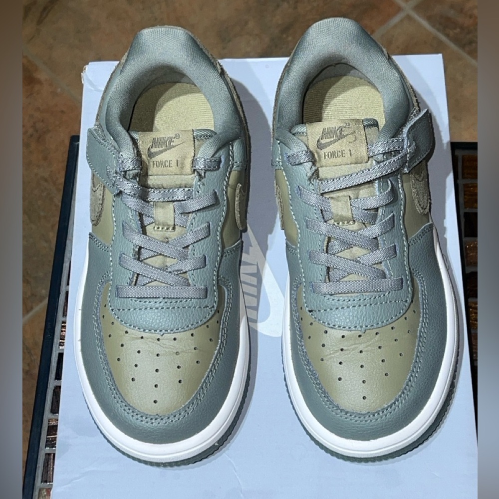 Air Force 1 Low Easyon LV8 4